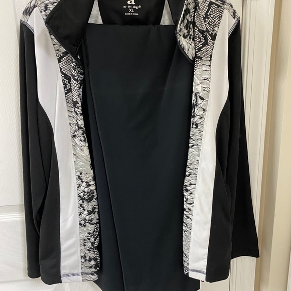 Chico's Zenergy jacket and pants - Picture 2 of 2